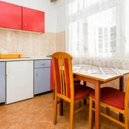 Klis -studio With Terrace - 2 Apartment Mlini